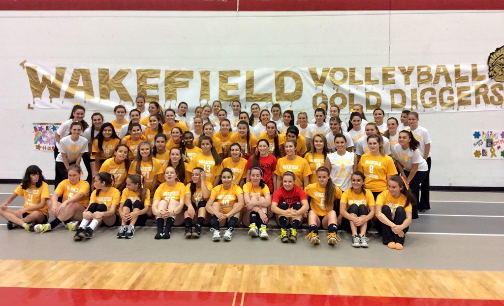 Girls’ Volleyball Team Raises Funds THE WMHS girls’ volleyball team raised close to $1,000 for the Ronan Thompson Foundation in the Be Bold, Go Gold event which was held on Sept. 30 in its match against Melrose. The WMHS Dance Team also performed in the event. Wakefield was also part of Wilmington’s Dig Pink fundraiser for breast cancer awareness on Wednesday night at the Wilmington Middle School. The Warriors won the match, 3-2.