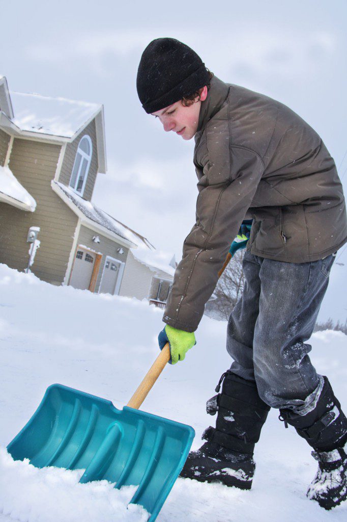 snowshoveler_web