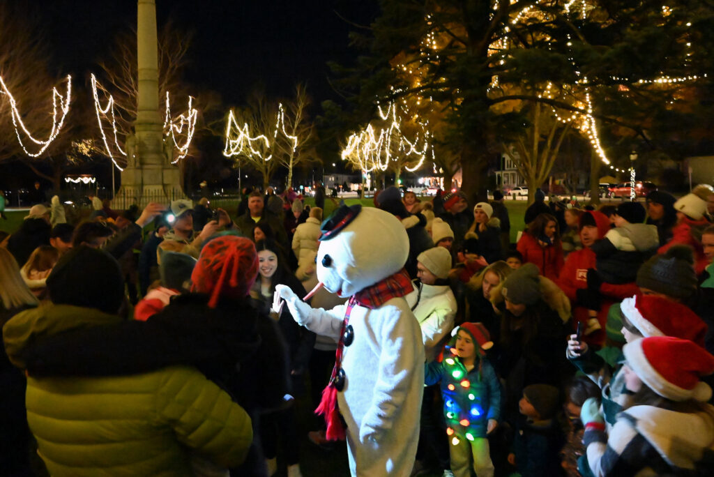 Christmas 2023 Lighting of Lights